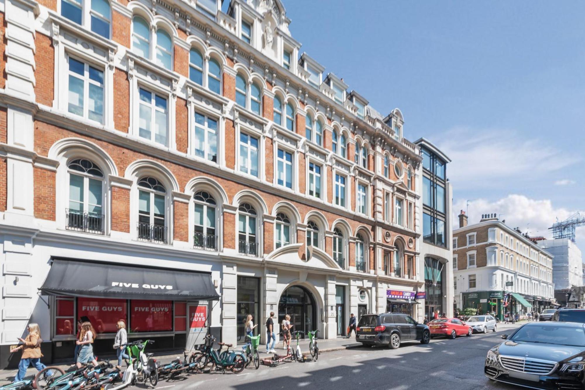 Apartamento 3 Bedroom Penthouse With Roof Terrace In Covent Garden